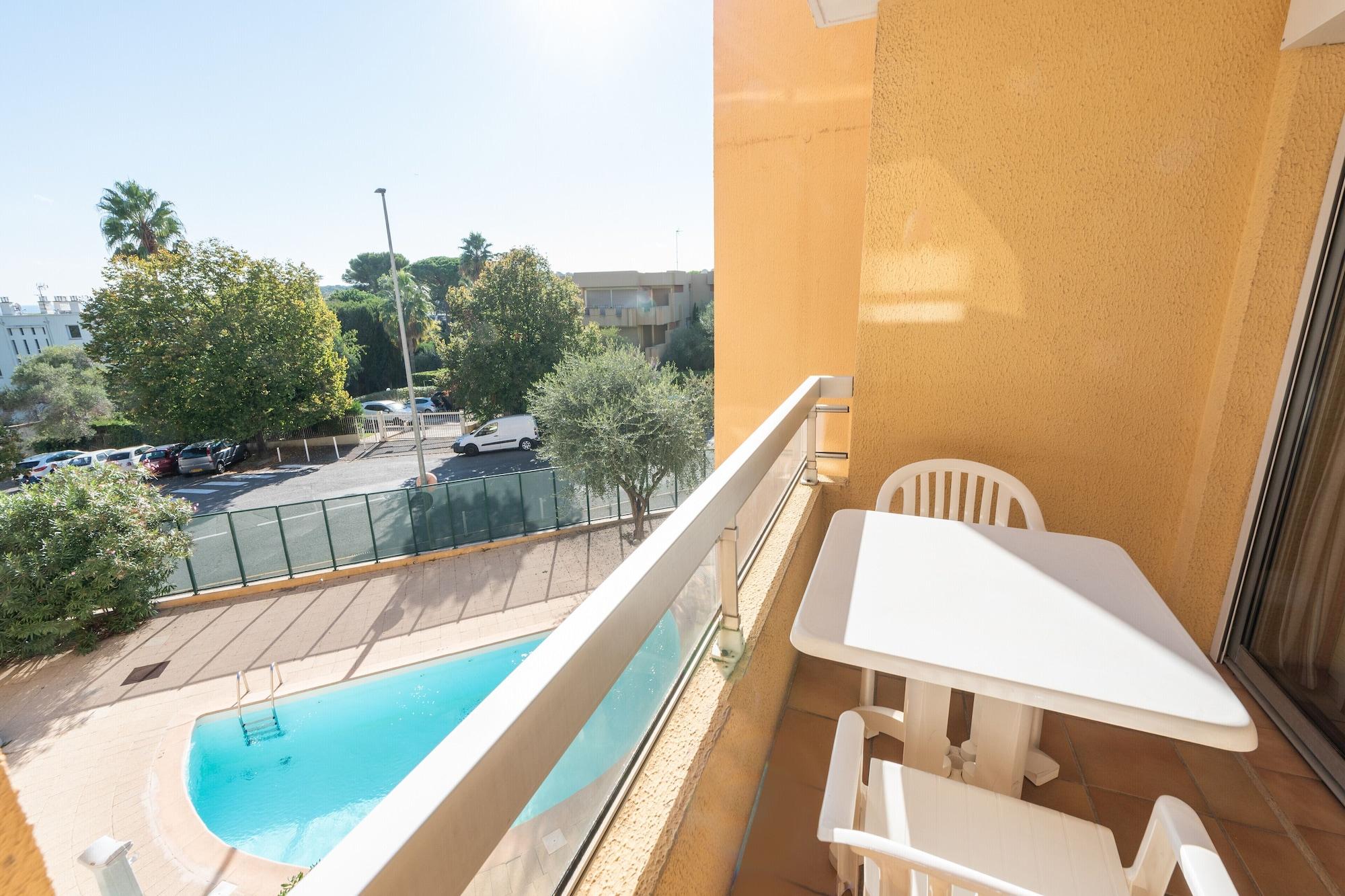 ז'ואן-לה-פינס Residence Pierre & Vacances La Rostagne מראה חיצוני תמונה