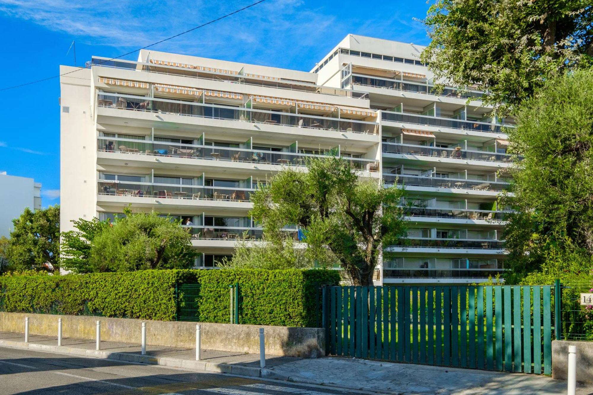 ז'ואן-לה-פינס Residence Pierre & Vacances La Rostagne מראה חיצוני תמונה