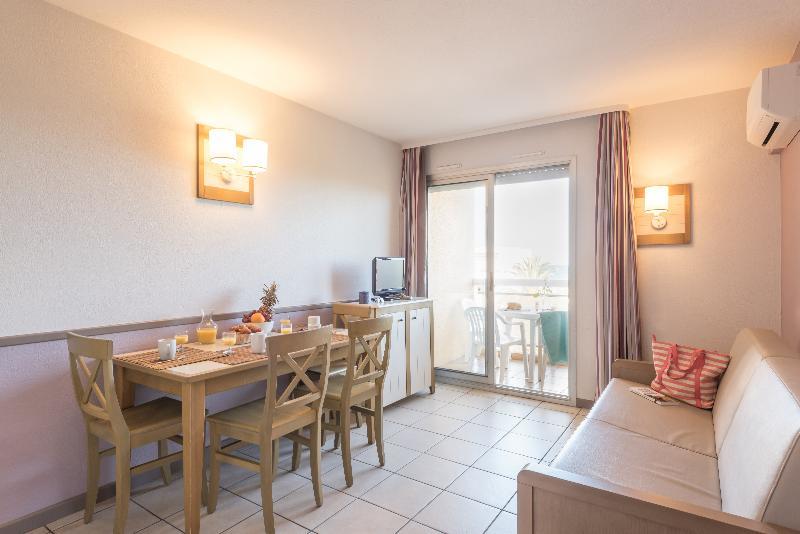ז'ואן-לה-פינס Residence Pierre & Vacances La Rostagne מראה חיצוני תמונה