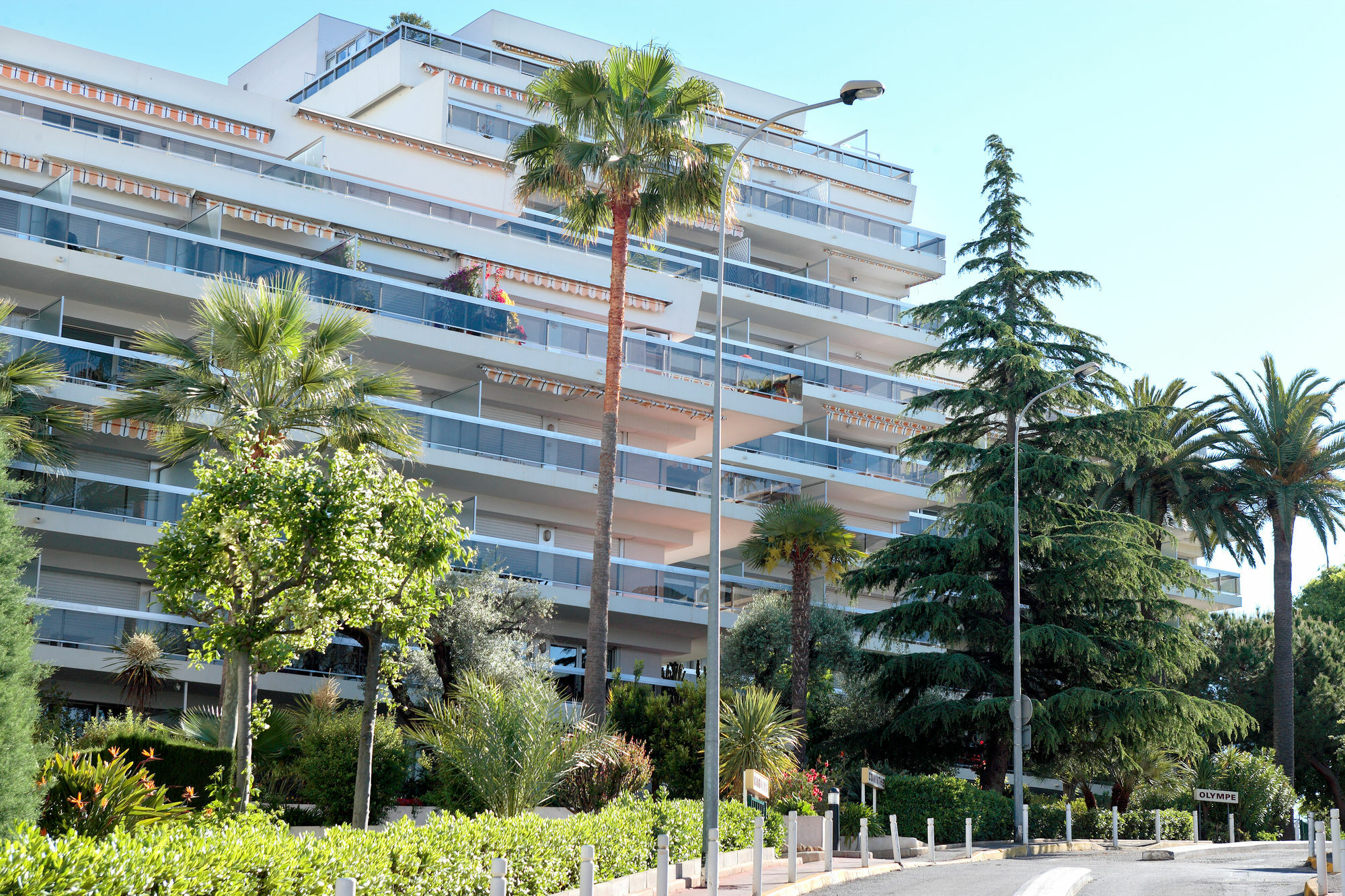 ז'ואן-לה-פינס Residence Pierre & Vacances La Rostagne מראה חיצוני תמונה
