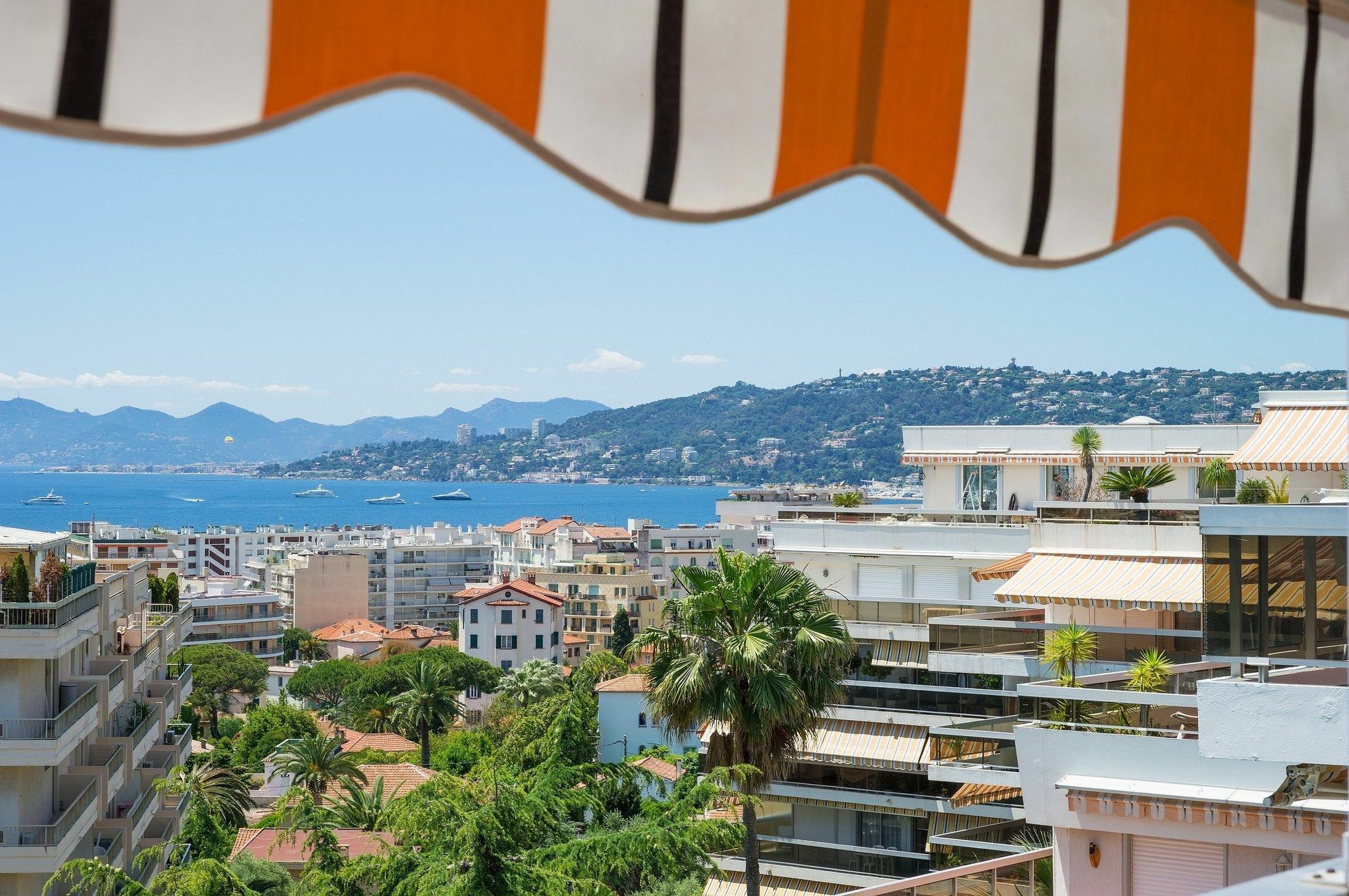 ז'ואן-לה-פינס Residence Pierre & Vacances La Rostagne מראה חיצוני תמונה
